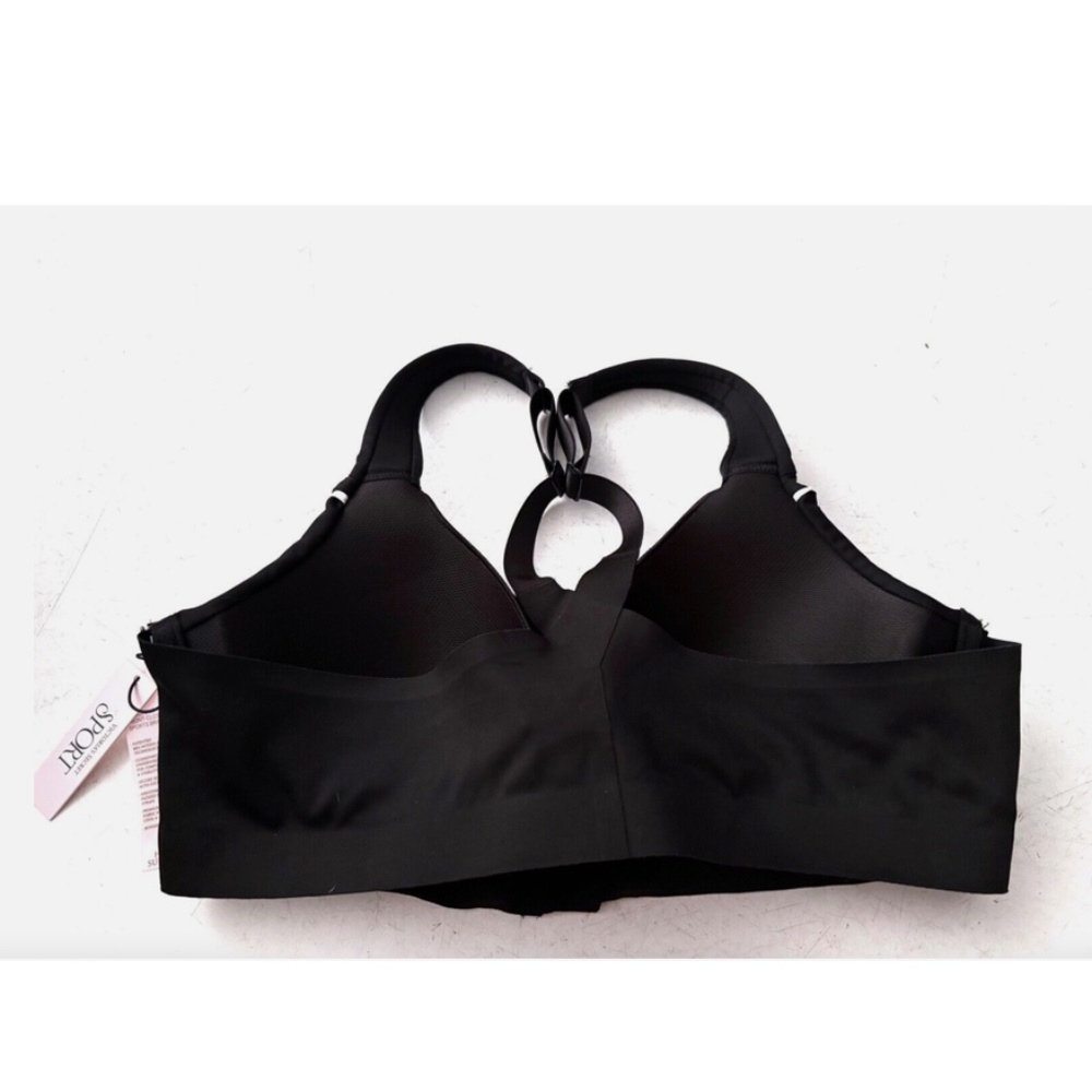 Black Knockout Front-Zip Sports Bra with Contrast Piping - Picture 2 of 16
